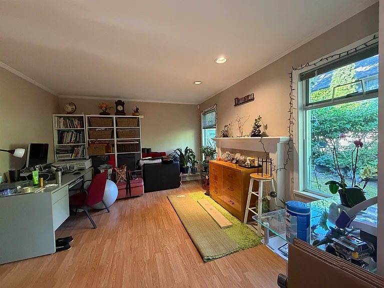7130 Barnet Rd #5 — Photo 3
