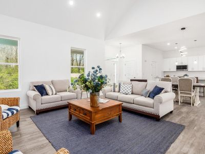 11790 Avondale Rd E, Thornville, OH, 43076