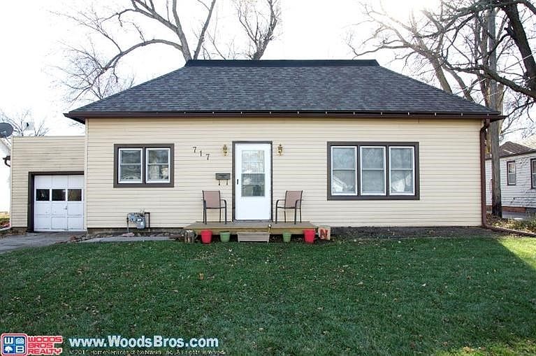 1st image of 717 Bradford St