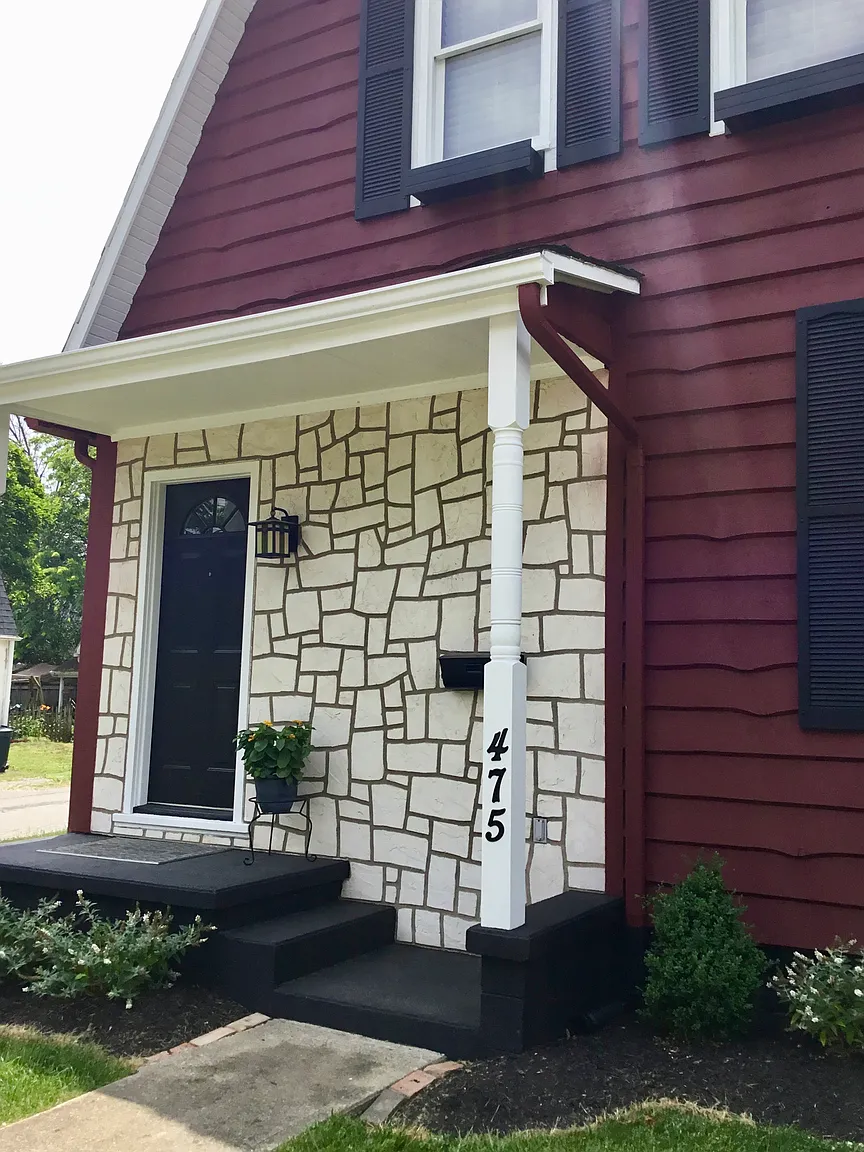 475 Elm St photo 1