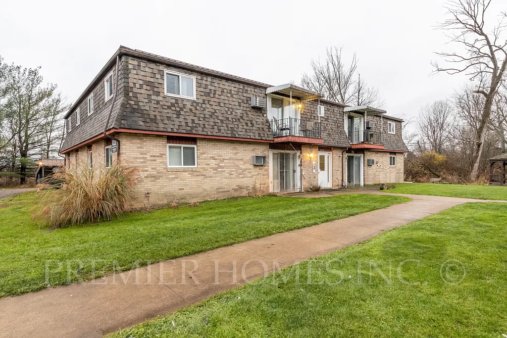 2 bed, $995 — Photo 4