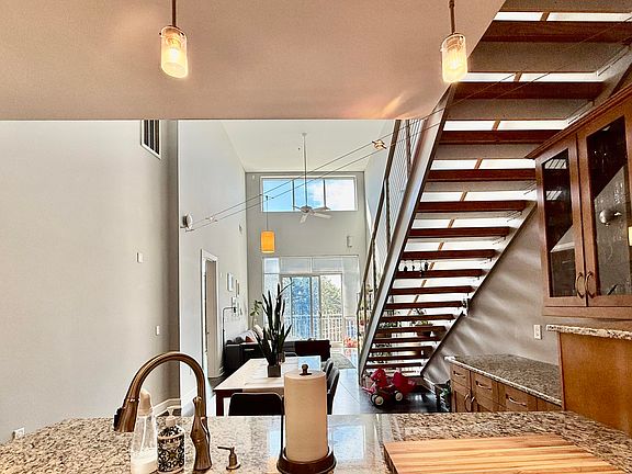 4th image of 2608 Erwin Rd Unit 418