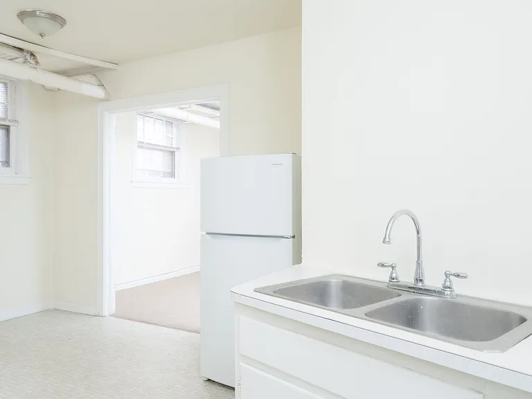 3611 Bryant Ave S — Photo 2