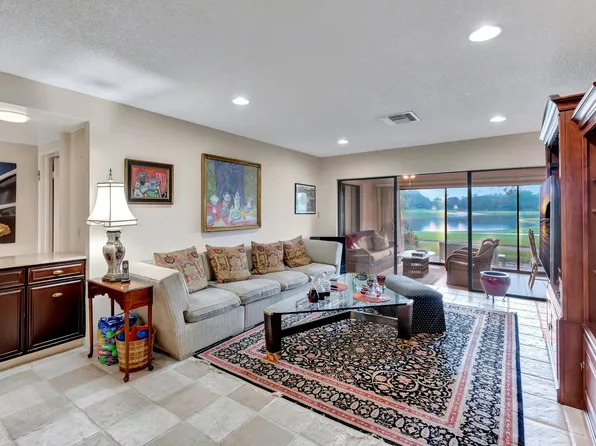 405 Bridgewood Court, Boca Raton, FL 33434