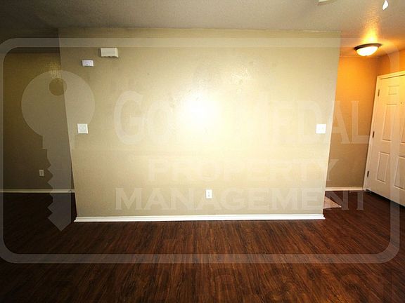 3rd image of 3400 Barcelona Dr APT A