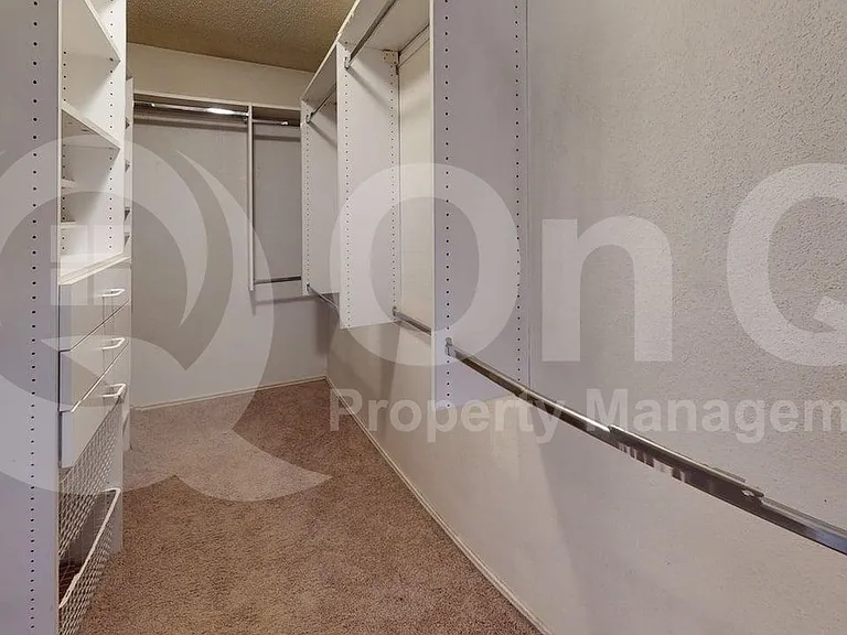 2209 Meadowstone Dr — Photo 20