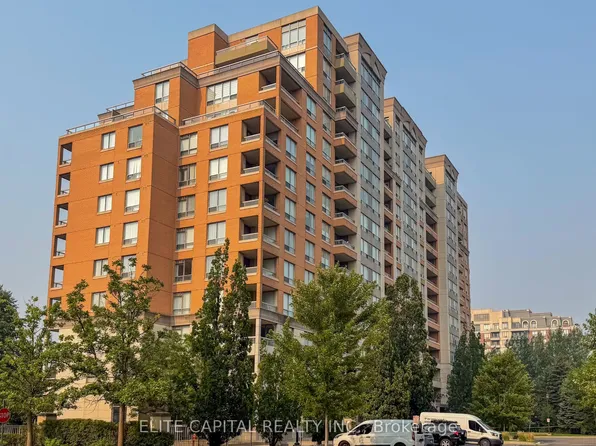 29 Northern Heights Dr Unit 1205, Richmond Hill, ON L4B 4L8