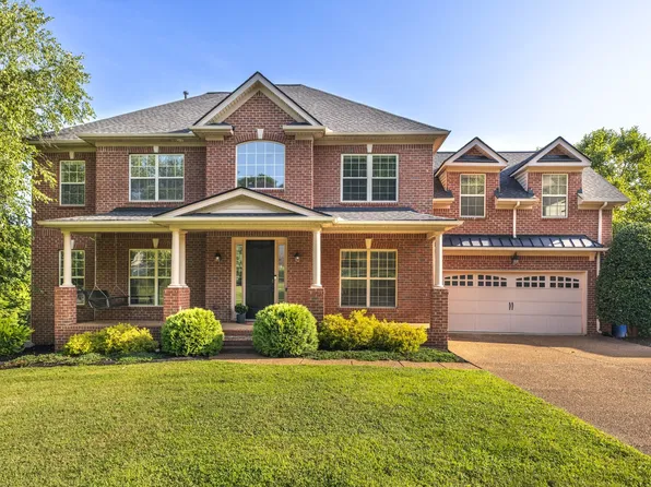 1346 Sweetwater Dr, Brentwood, TN 37027