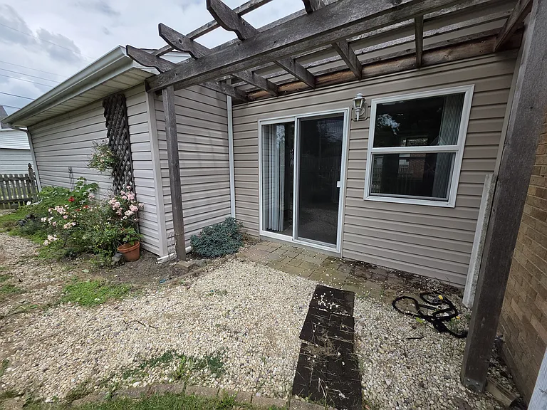 217 Shalley Dr — Photo 4