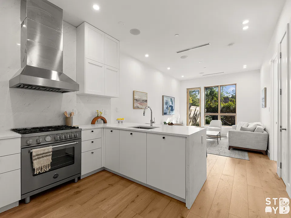 72 Quincy St #1
