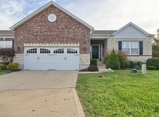 1710 Ridgemont Ct, Saint Louis, MO 63146
