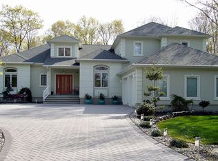 3 Park Ln, Oak Ridge, NJ 07438