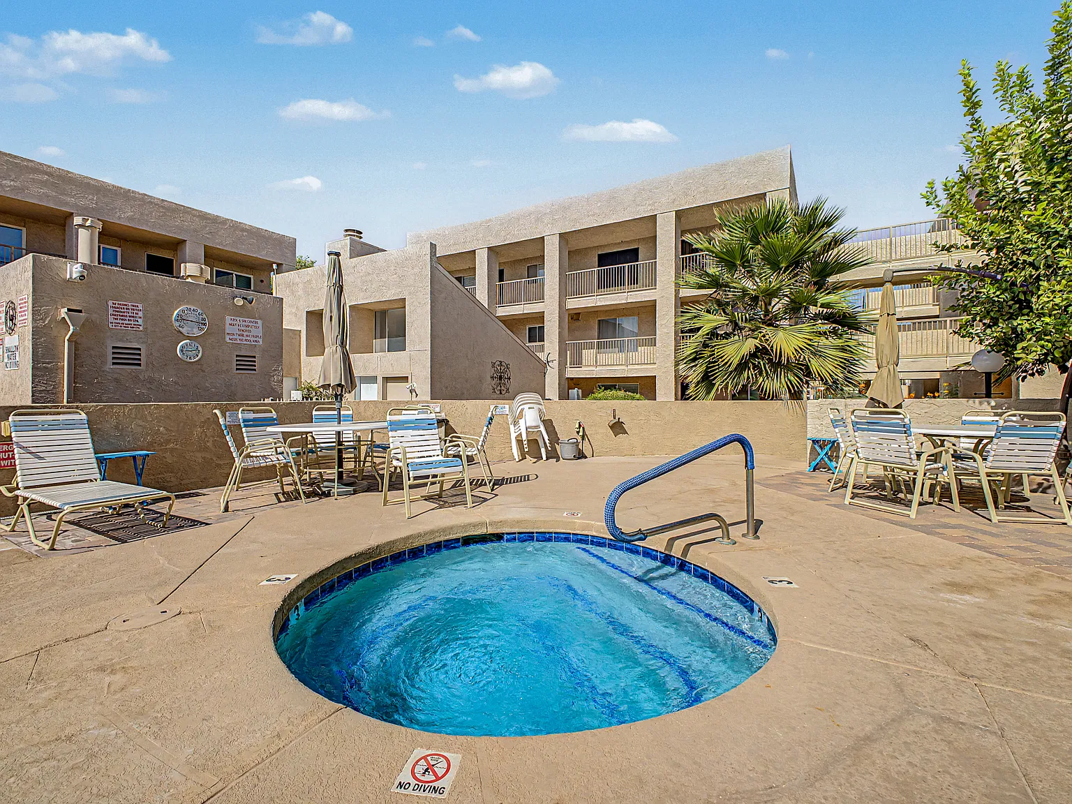 2 bed, 861 sqft, $2,800 — Photo 3