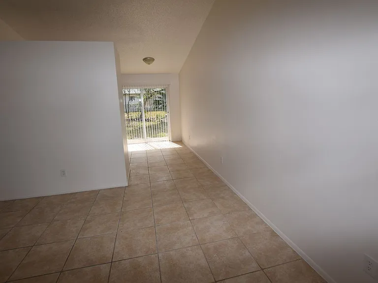 3264 Split Willow Dr — Photo 5