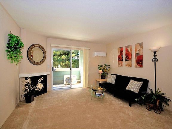3rd image of 2708 Somerset Park Cir