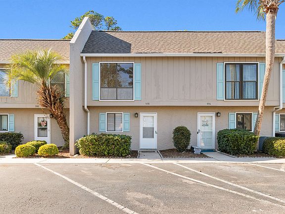 3rd image of 938 Villa Dr. #938