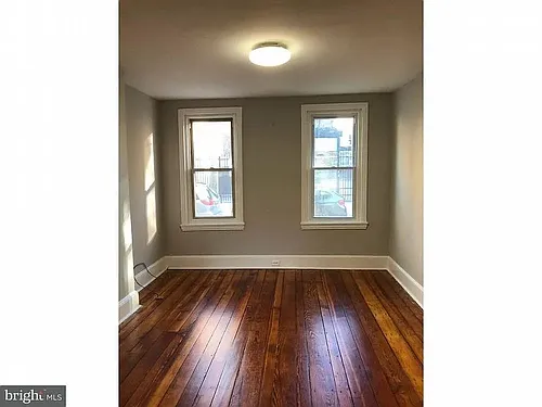 2034 Montrose St Photo 1