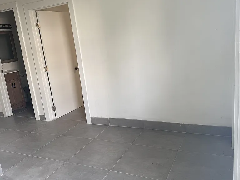512 N 6th St — Photo 3