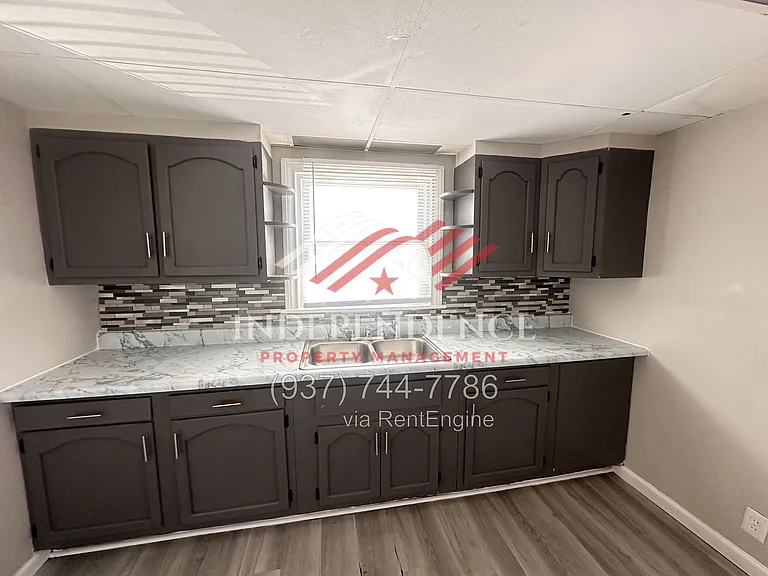 1944 S Smithville Rd — Photo 8