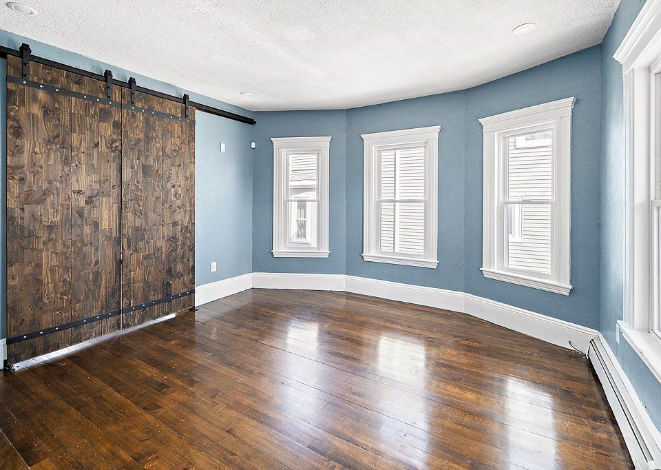 1st image of 41 Fairview Ter #1