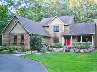 5838 Deer Woods Dr, Gaylord, MI 49735