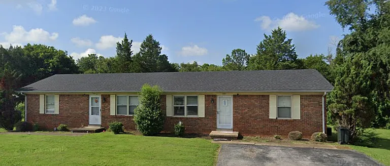 835 Lynnwood Way #A — Photo 1
