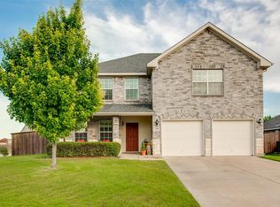 228 Silver Spur Dr, Waxahachie, TX 75165