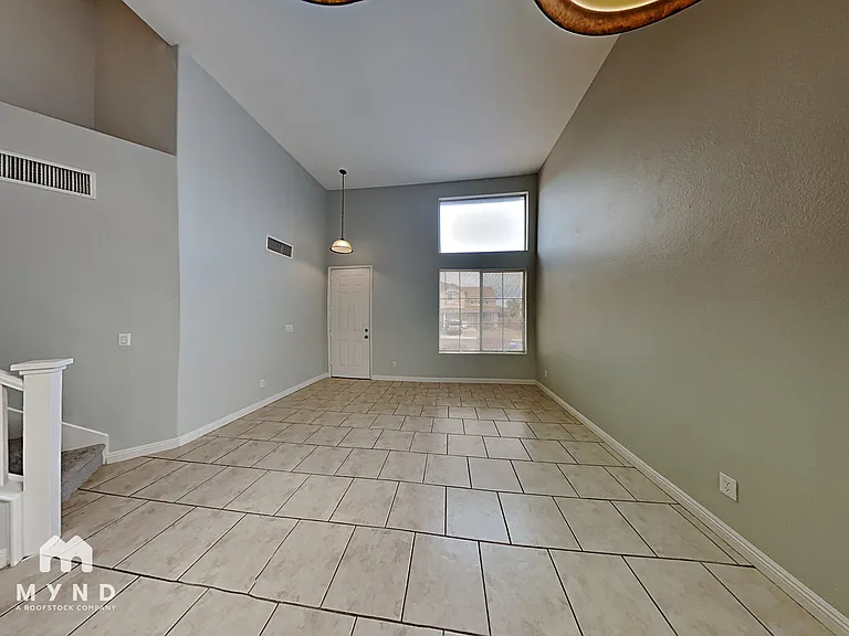 245 Farlin Cir — Photo 14