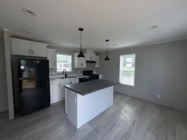 150 Highway 10 North Site #215, Stcloud, MN 56304