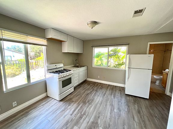 3rd image of 2806 Cazadero Dr #2
