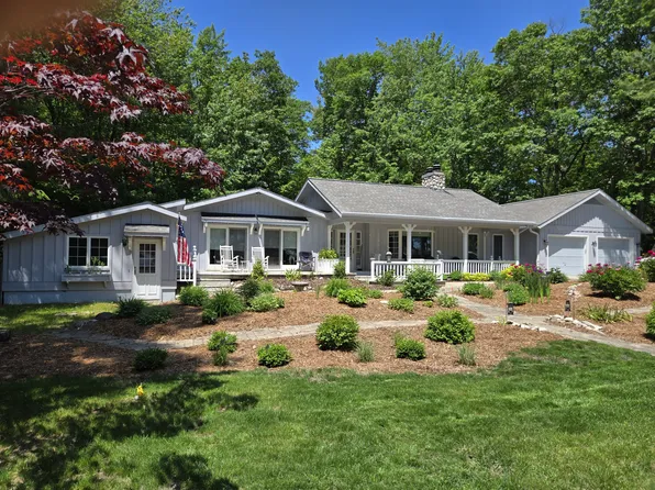12981 N Forest Beach Shores Rd, Northport, MI 49670