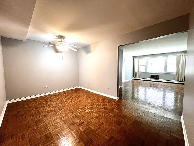 2060 W Chase Ave #1A — Photo 5