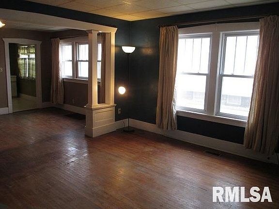 5th image of 517 E Virginia Ave