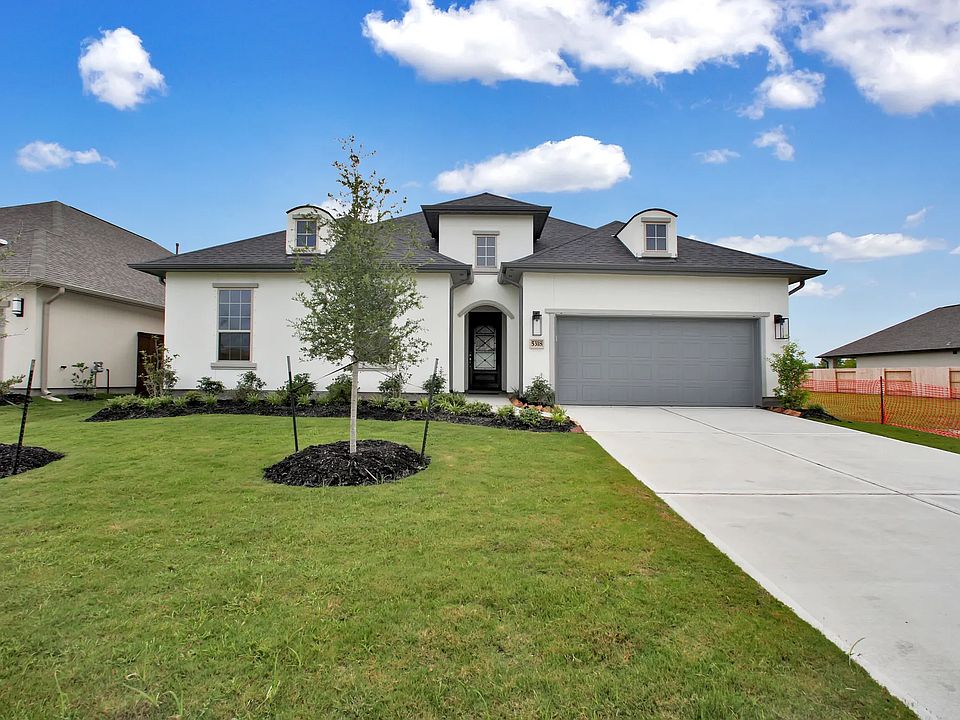 Homesite 9215 Front Exterior