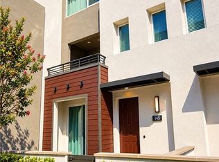 605 S Lyon St, Santa Ana, CA 92705