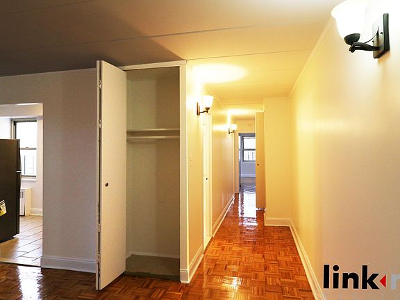 2nd image of 111 N 3rd Ave APT 5T