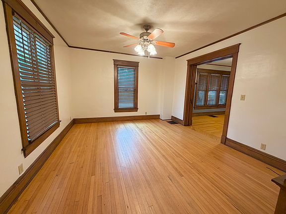 5th image of 207 S Poland St
