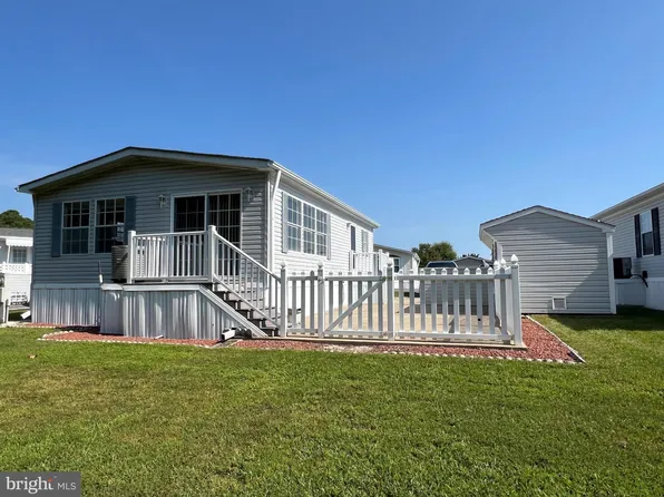 8210 Skipjack Dr, Berlin, MD 21811