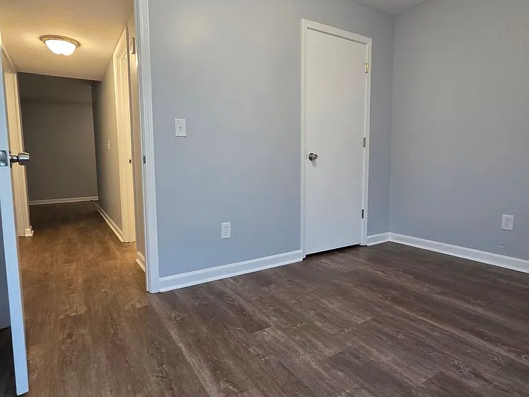 1590 Illinois Rd — Photo 15