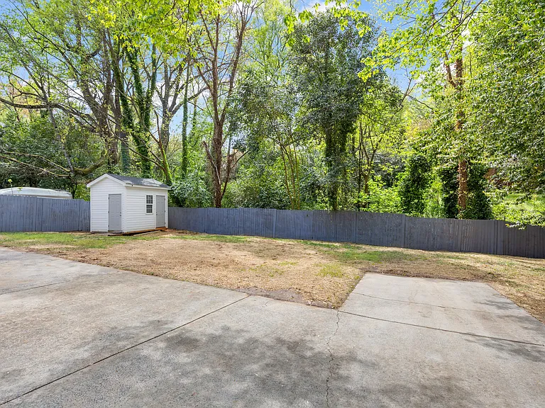 2000 Kilborne Dr — Photo 77