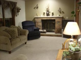 1728 Berge Ct, Manitowoc, WI 54220