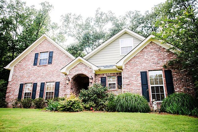 1st image of 1022 Whitetail Dr