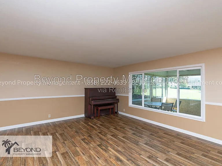 902 La Sombra Dr — Photo 7