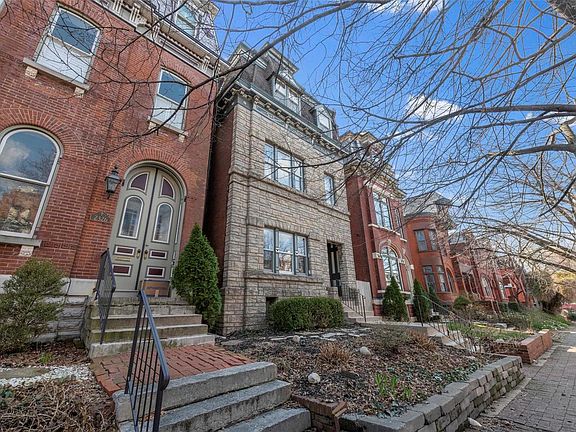 5th image of 2328 Albion Pl