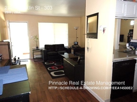5th image of 2101 Franklin St APT 303