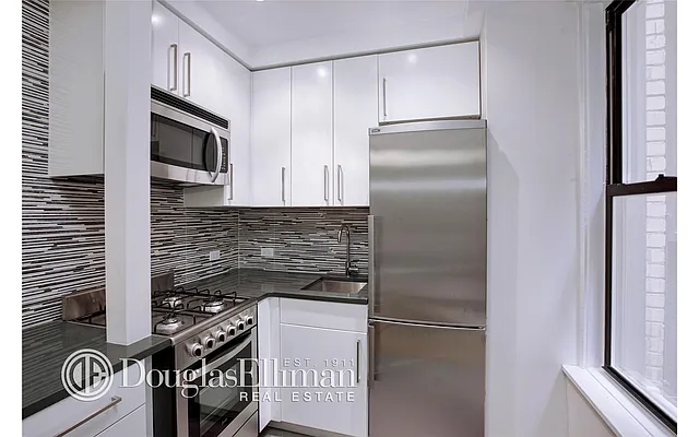 Rented by Douglas Elliman | media 2