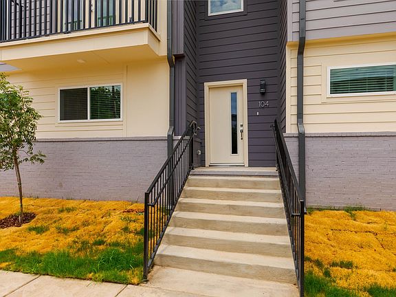 2nd image of 2801 Weisenberger St #104