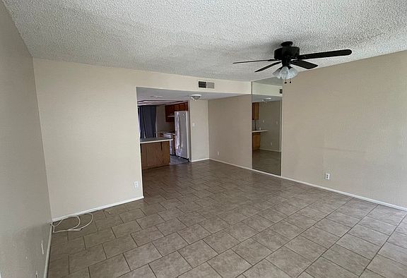 3rd image of 5016 W Puget Ave