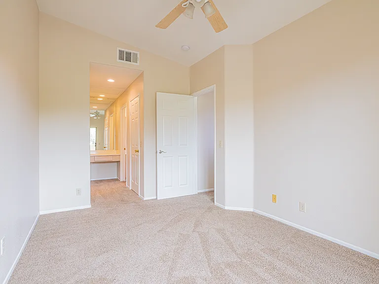 450 Tava Ln — Photo 29