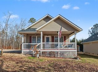 125 Senecatu Dr, Waterloo, SC 29384